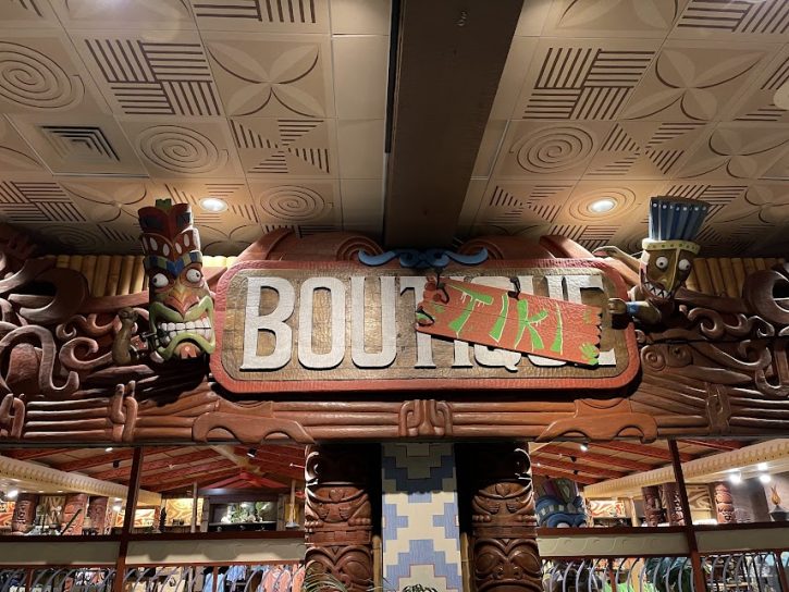 Shopping Polynesian Village Resort