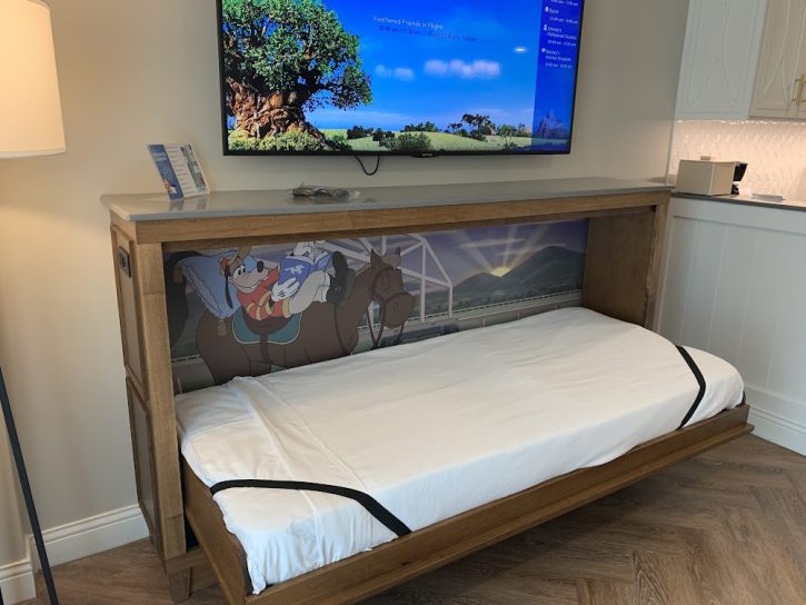 Saratoga Springs Resort Pull Down Bed