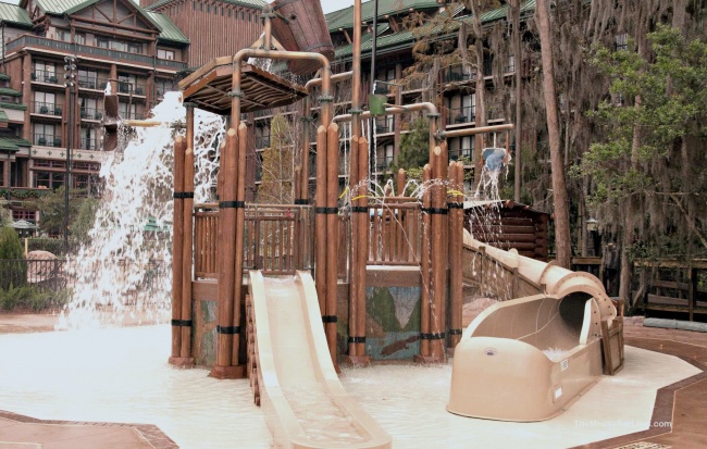 Water Play Wilderness Lodge