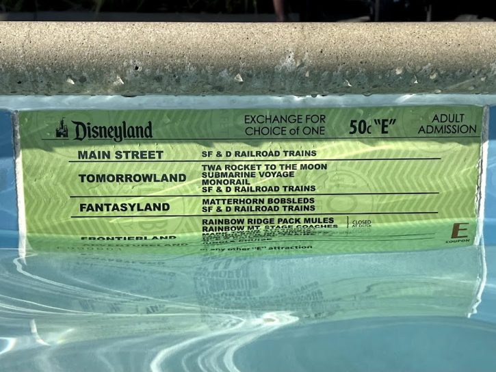 Disneyland Hotel Pool