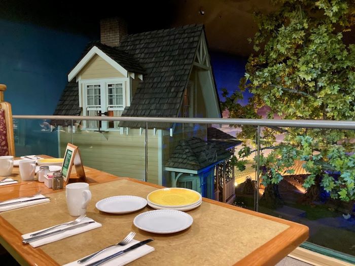 Garden Grill Restaurant EPCOT