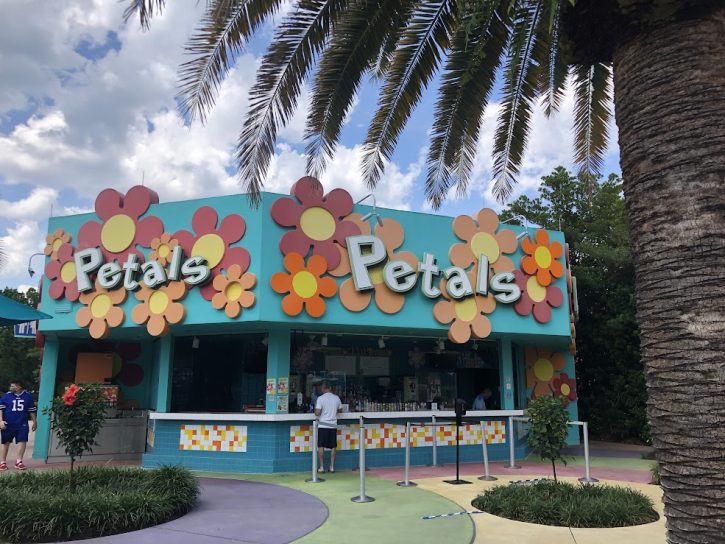 Petals Pool Bar
