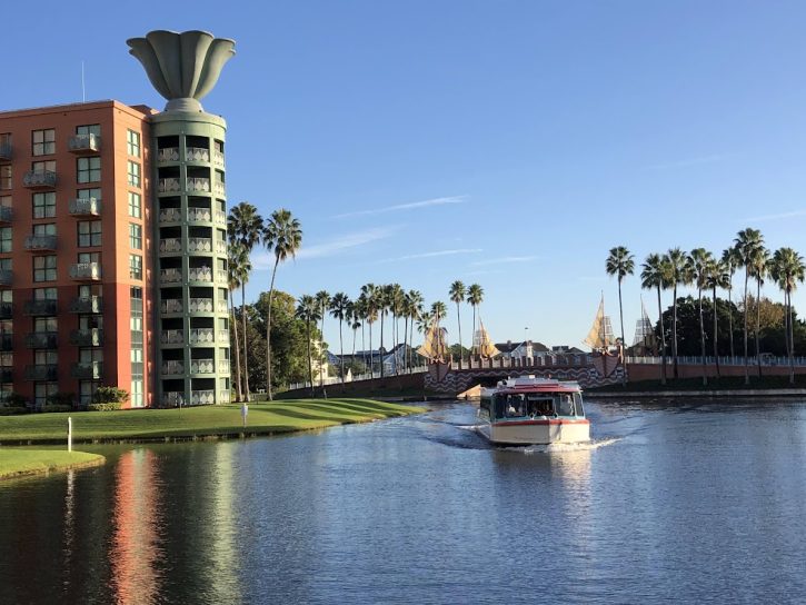 Dolphin Hotel