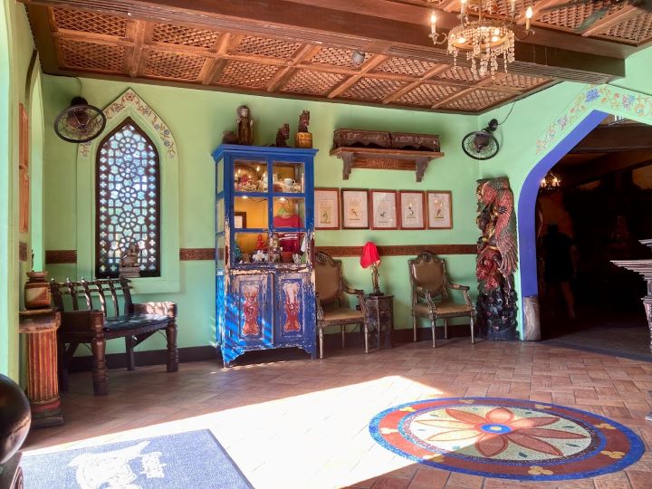 Yak & Yeti Waiting area Animal Kingdom