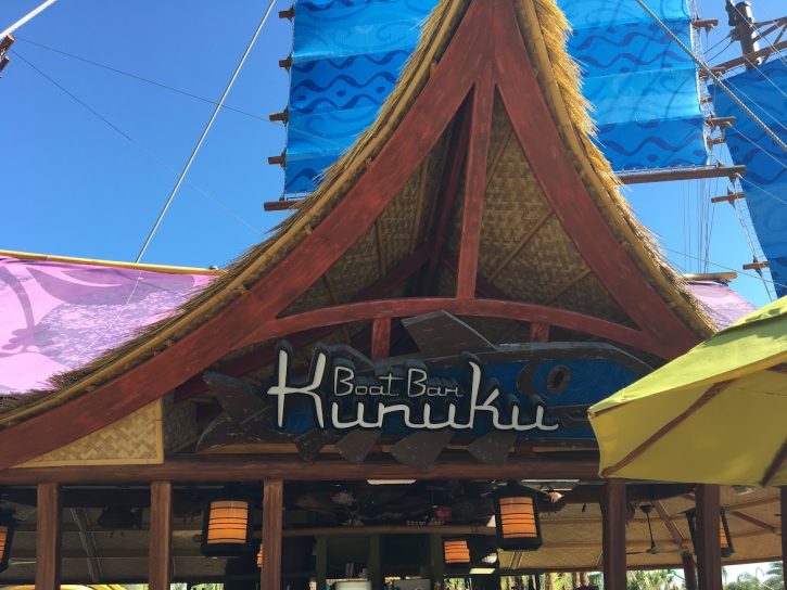 Kunuku Boat Bar