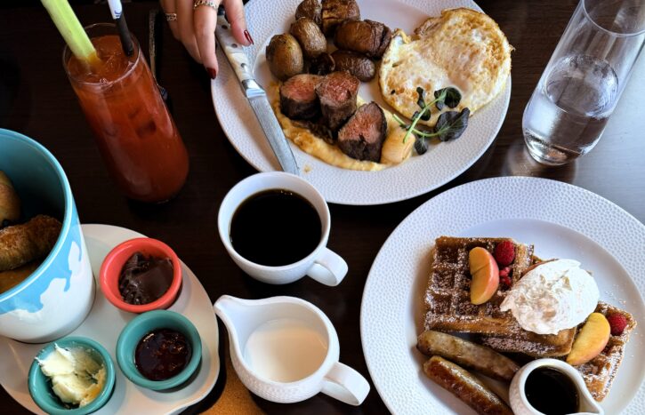 Disney Deluxe Table-Service Dining Plan