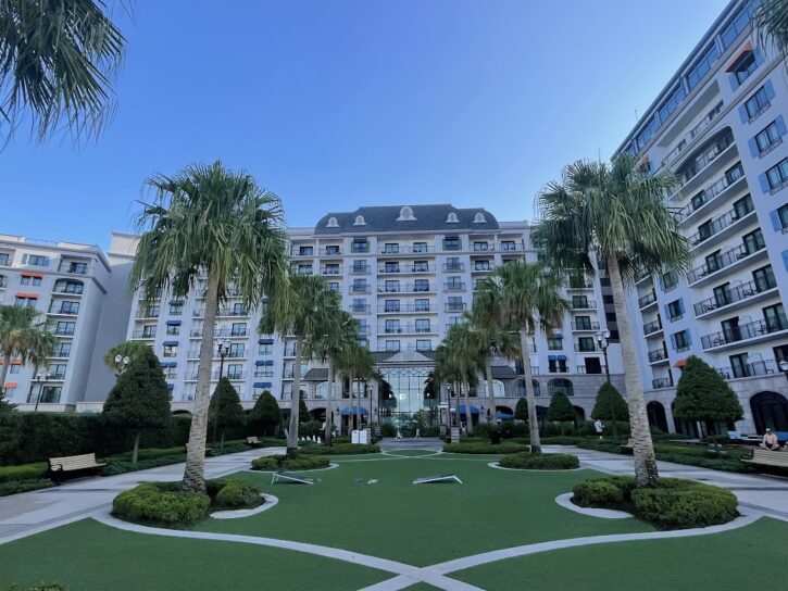 Riviera Resort