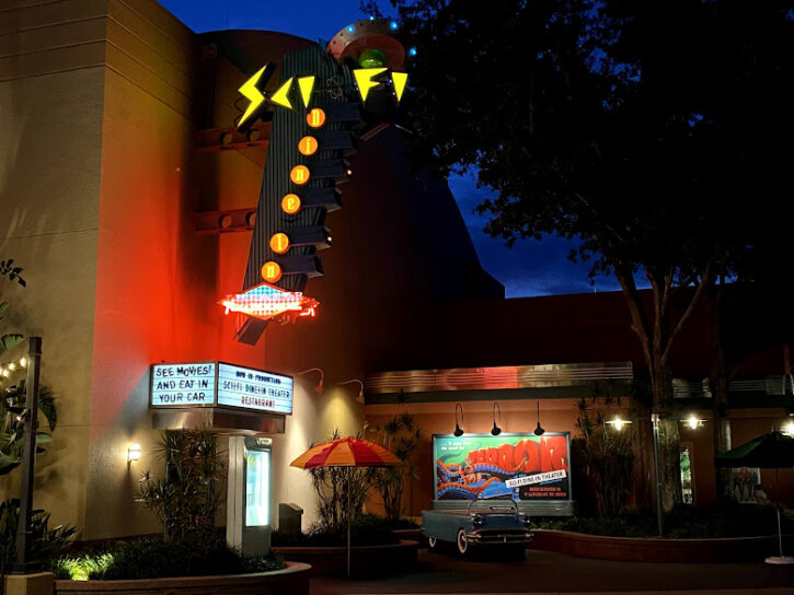 Sci-Fi Dine In Fantasmic! Dining Package