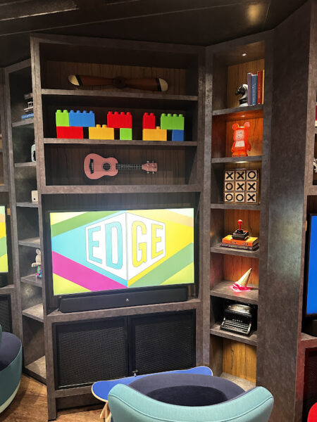 Disney Treasure Edge